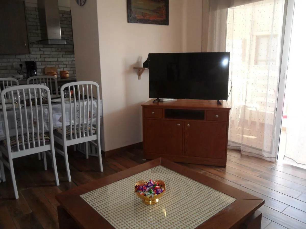 Sunshine Apts, Two Bedroom , Free Internet, No 3 Ayia Napa 0*,  Cipru